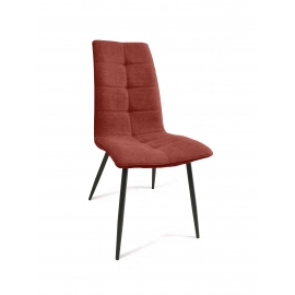 Chaise rouge rubis